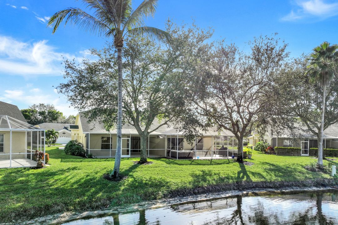 8388 Ibis Cove Cir, Naples, FL 34119