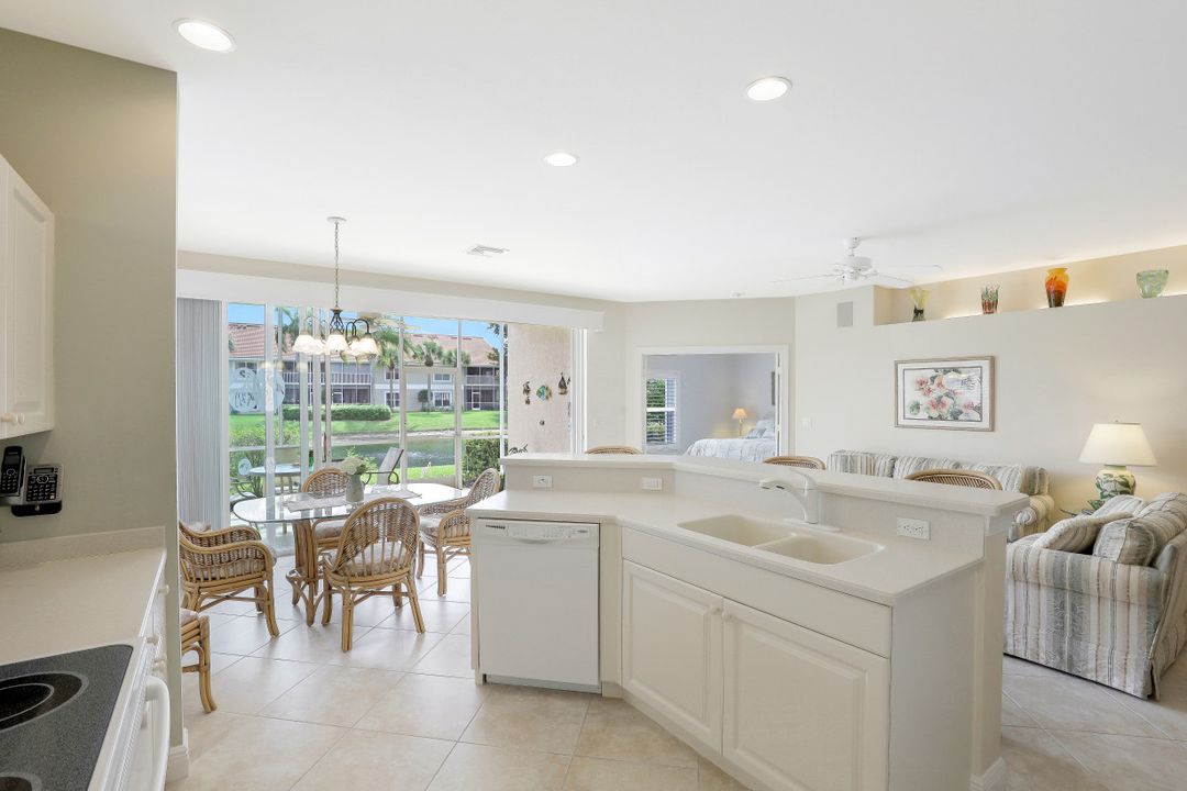 5230 Birmingham Dr #101, Naples, FL 34110