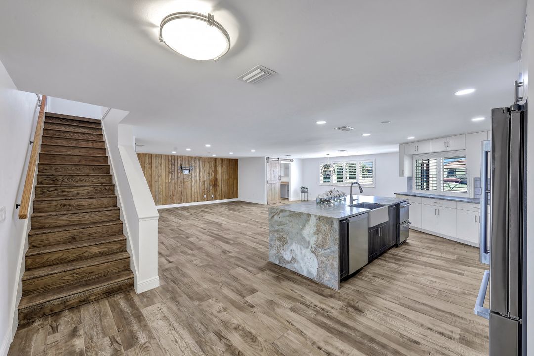 318 Polynesia Ct, Marco Island, FL 34145