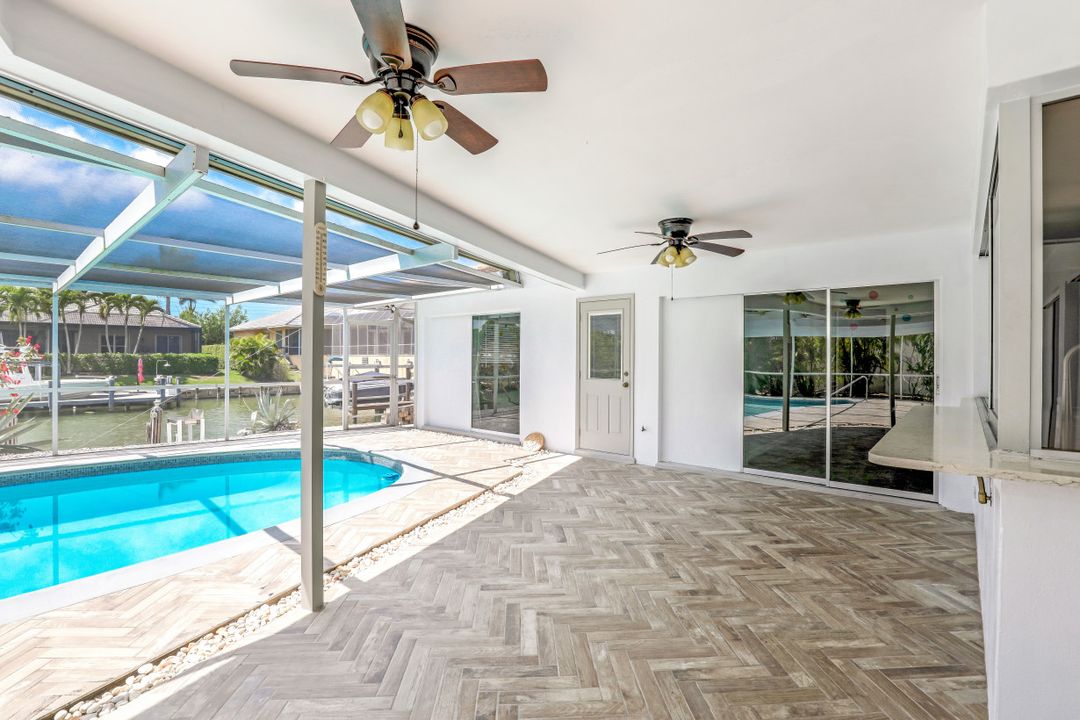 288 Grapewood Ct, Marco Island, FL 34145