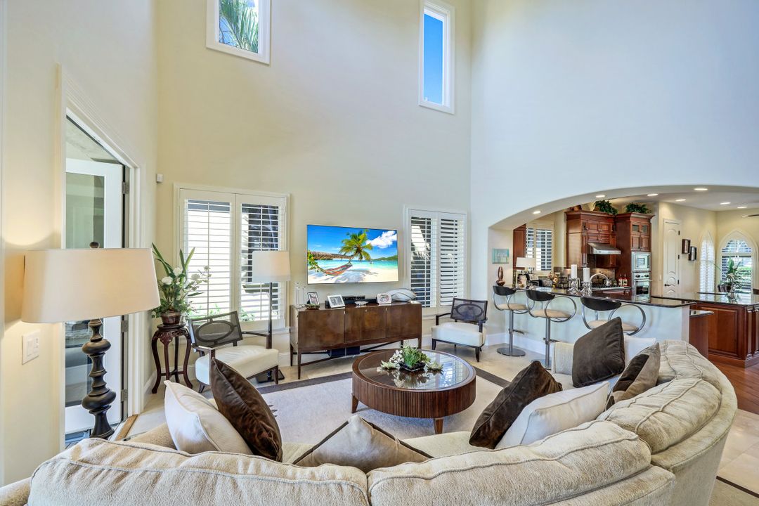 2919 Tiburon Blvd E, Naples, FL 34109