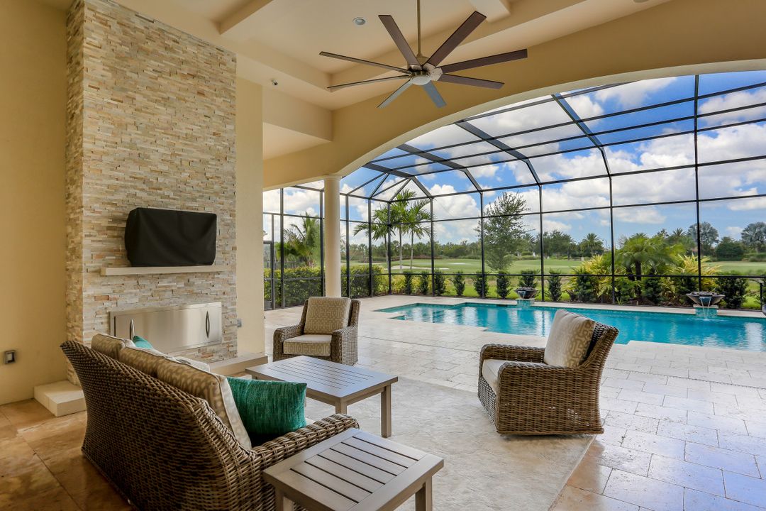 8981 Arrezo Ct, Naples, FL 34119