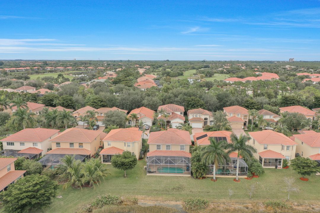 8313 Sumner Ave, Fort Myers, FL 33908