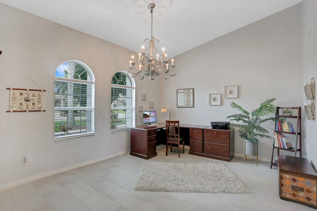 5518 SW 11th Ave, Cape Coral, FL 33914