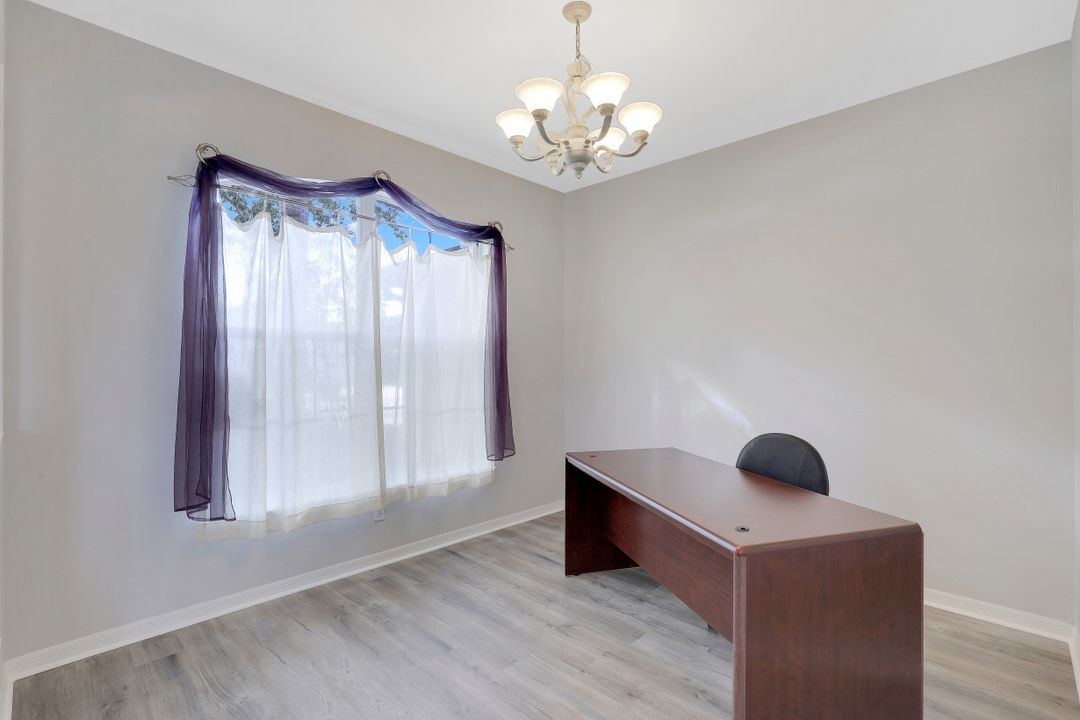 9051 Pittsburgh Blvd, Fort Myers, FL 33967