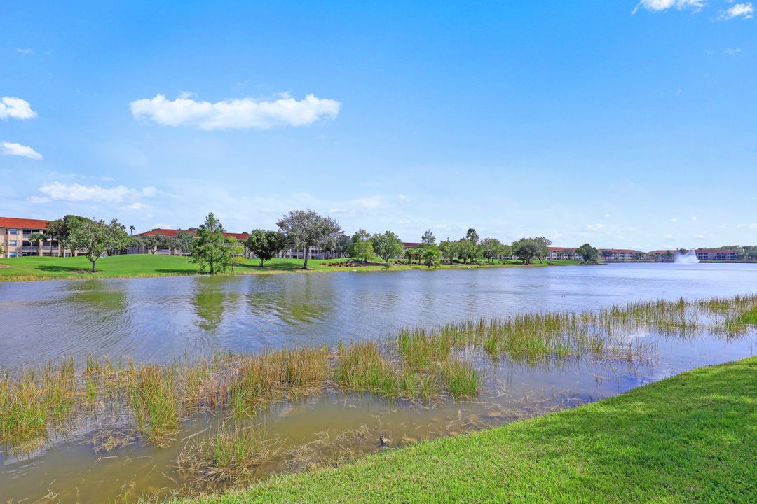 2870 Cypress Trace Cir #1712, Naples, FL 34119