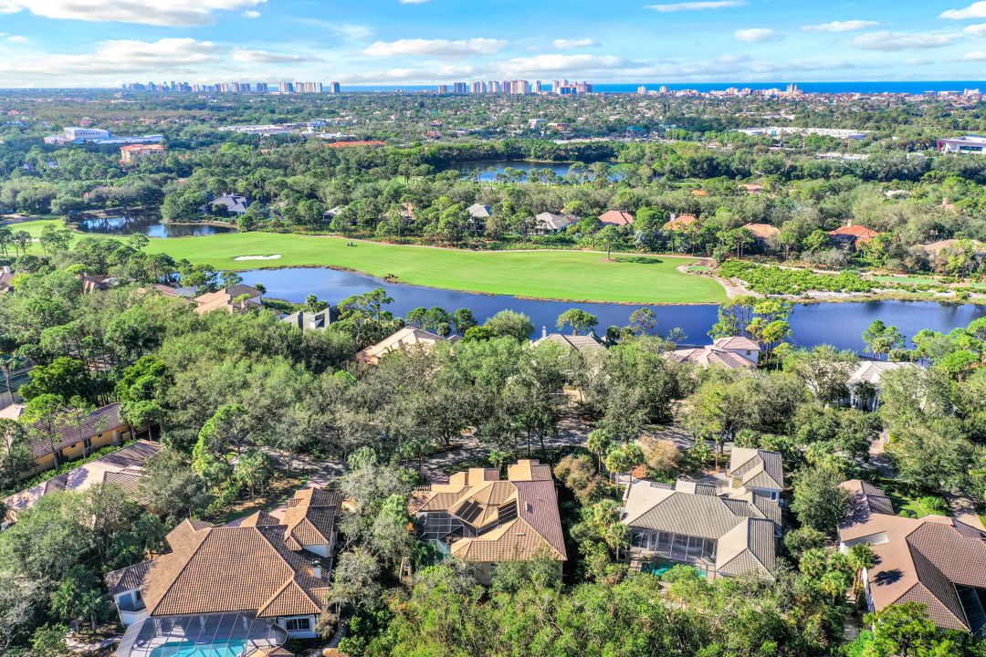 963 Barcarmil Way, Naples, FL 34110