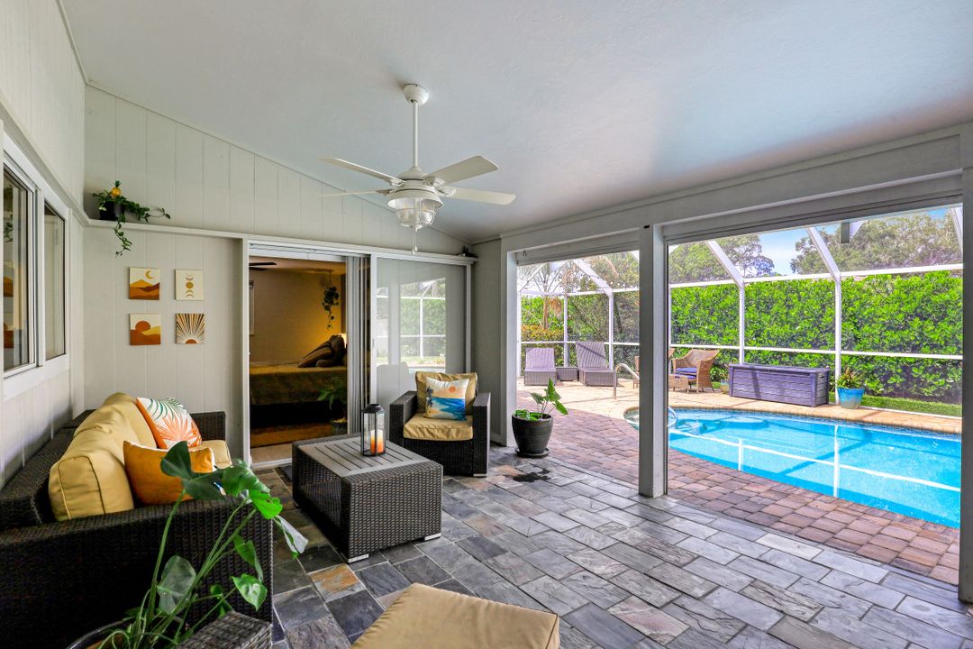 8719 Crest Ln, Fort Myers, FL 33907