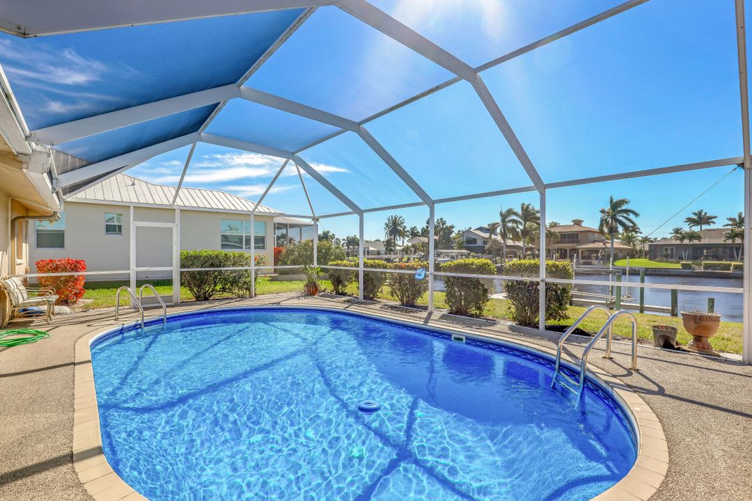 1936 Palaco Grande Pkwy, Cape Coral, FL 33904