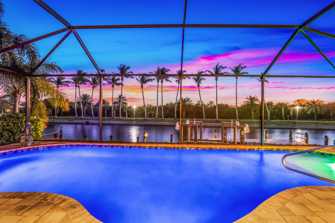 2030 El Dorado Pkwy W, Cape Coral, FL 33914