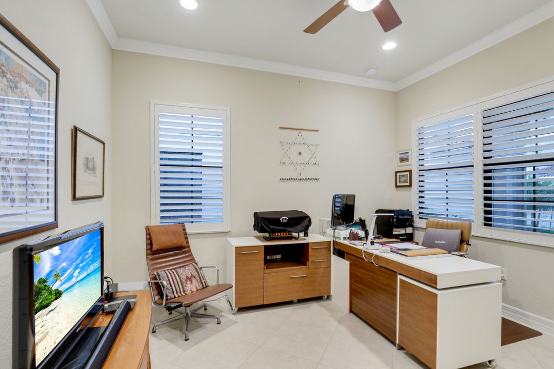 3050 Hudson Ter, Naples, FL 34119