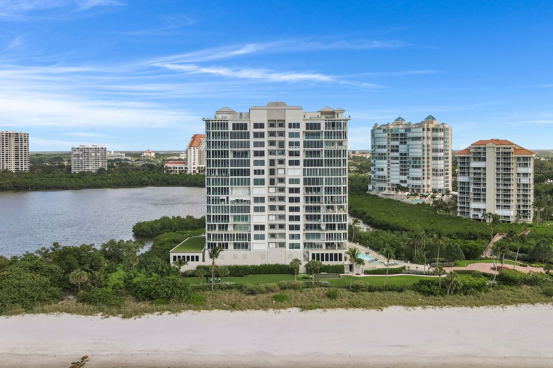 10 Seagate Dr #6S, Naples, FL 34103