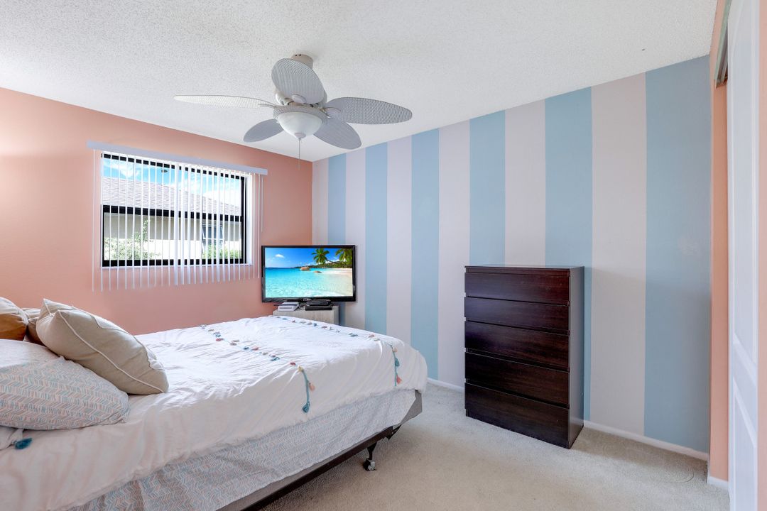 1214 SE 30th Terrace, Cape Coral, FL 33904