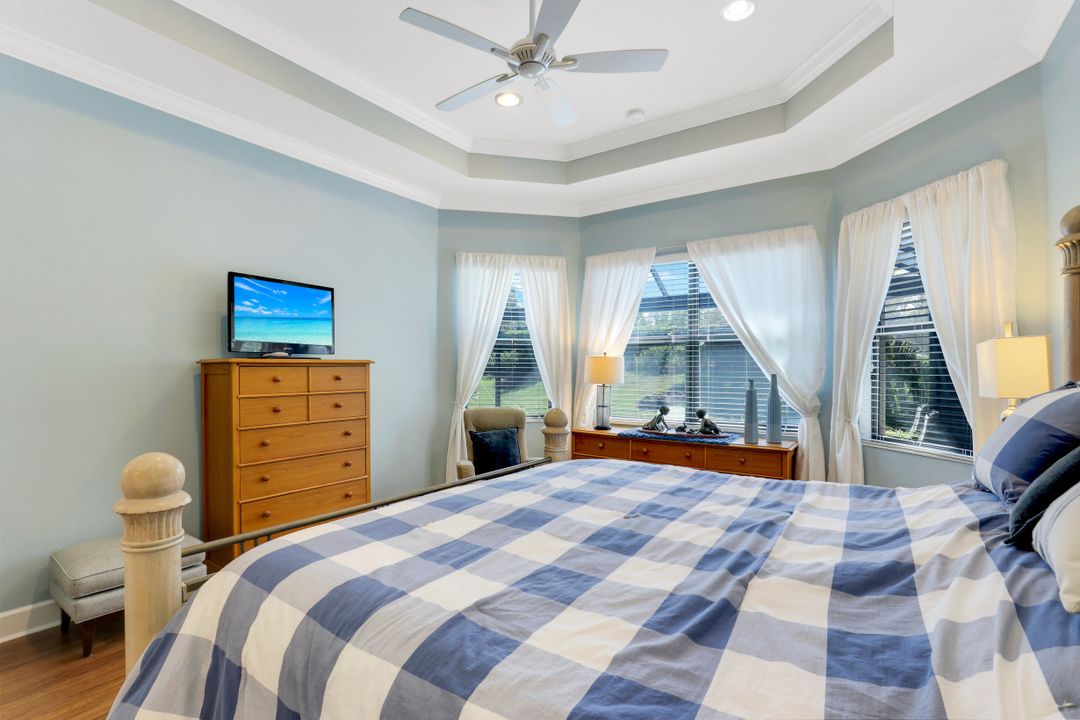 9073 Isla Bella Cir, Bonita Springs, FL 34135