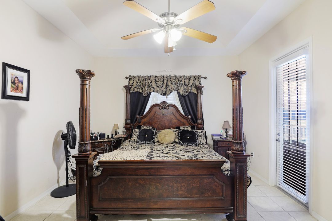 1409 SE 4th Pl, Cape Coral, FL 33990