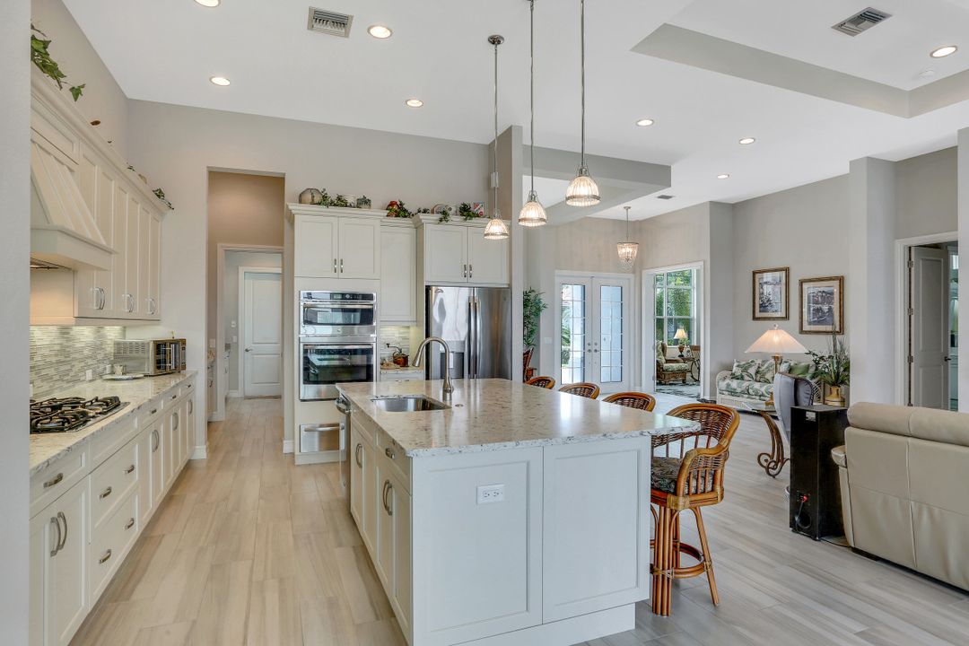 17212 Hidden Estates Cir, Fort Myers, FL 33908