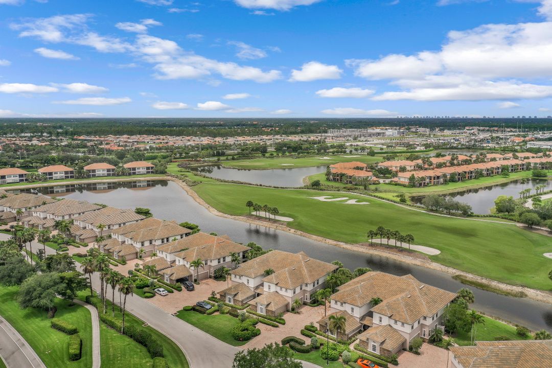 8735 Coastline Ct #102, Naples, FL 34120