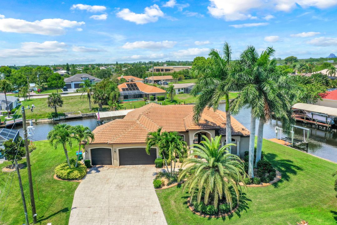 2511 SE 19th Ave, Cape Coral, FL 33904
