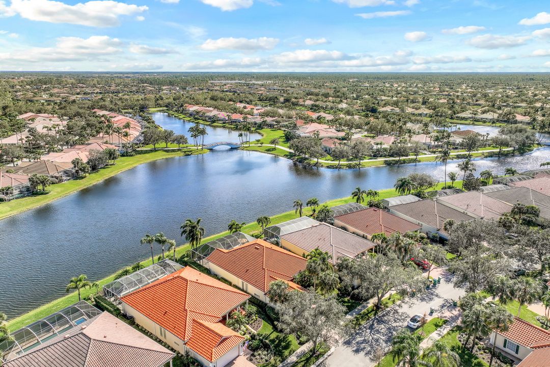 4334 Queen Elizabeth Way, Naples, FL 34119