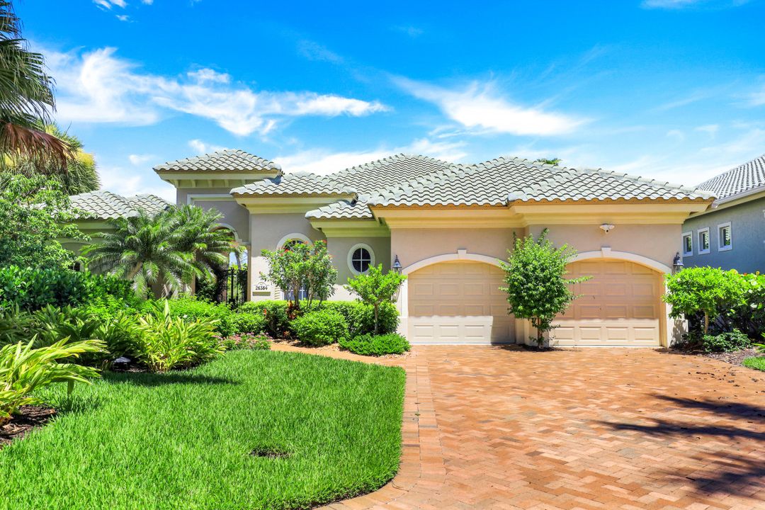 26384 Augusta Creek Ct, Bonita Springs, FL 34134