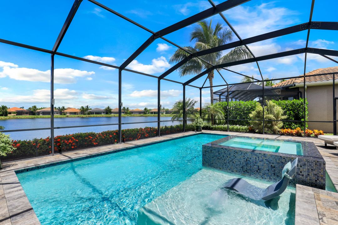 4383 Caldera Cir, Naples, FL 34119