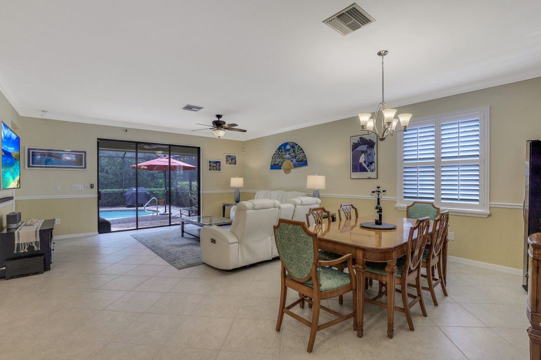 3639 Treasure Cove Cir, Naples, FL 34114