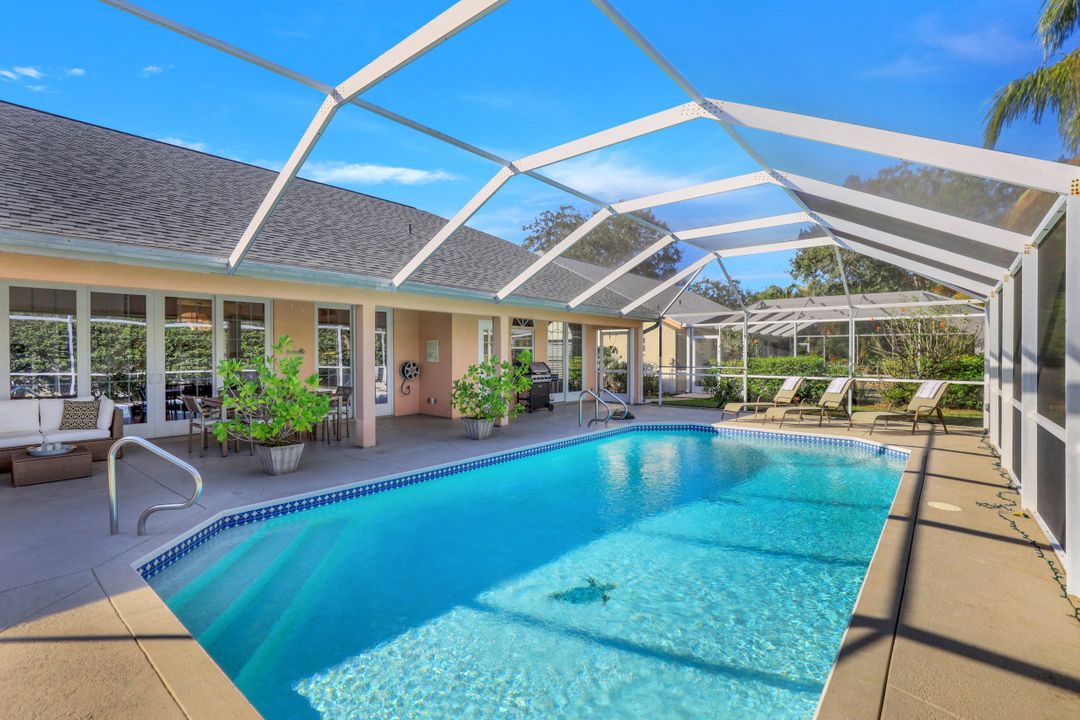 1812 Piccadilly Circus, Naples, FL 34112