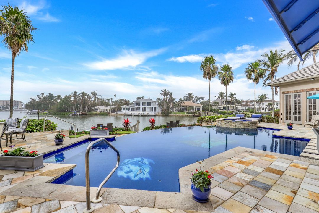 1839 Hurricane Harbor Ln, Naples, FL 34102