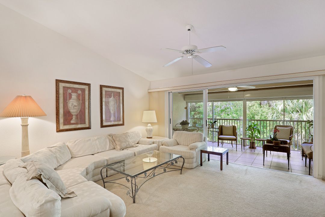 680 Woodshire Ln #H 4, Naples, FL 34105