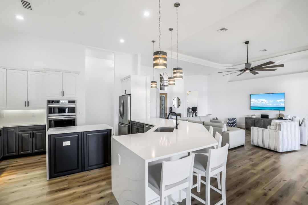 4234 NW 10th St, Cape Coral, FL 33993