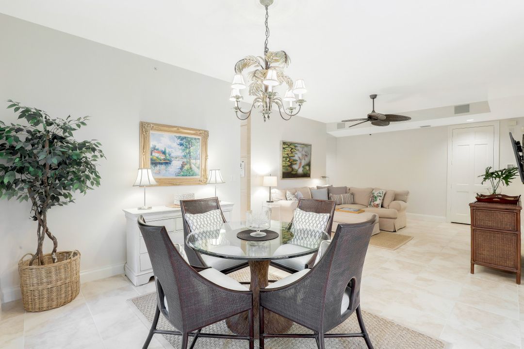 141 Colonade Cir #141, Naples, FL 34103