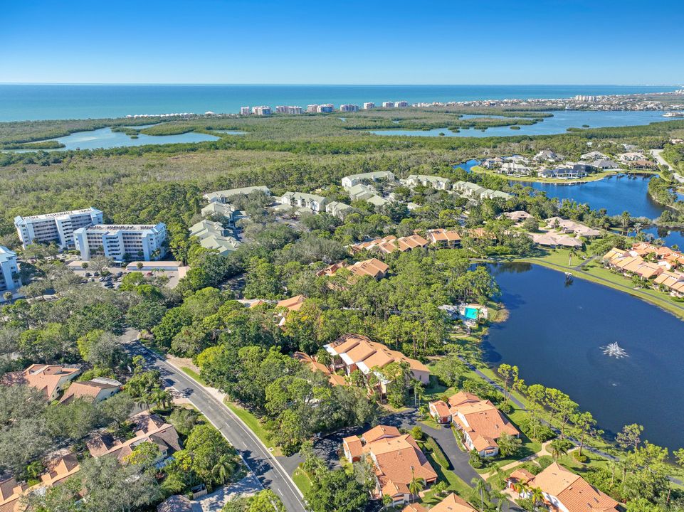 325 Bay Forest Dr #201, Naples, FL 34110