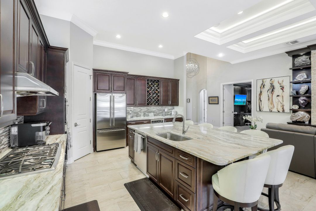 14713 Reserve Ln, Naples, FL 34109