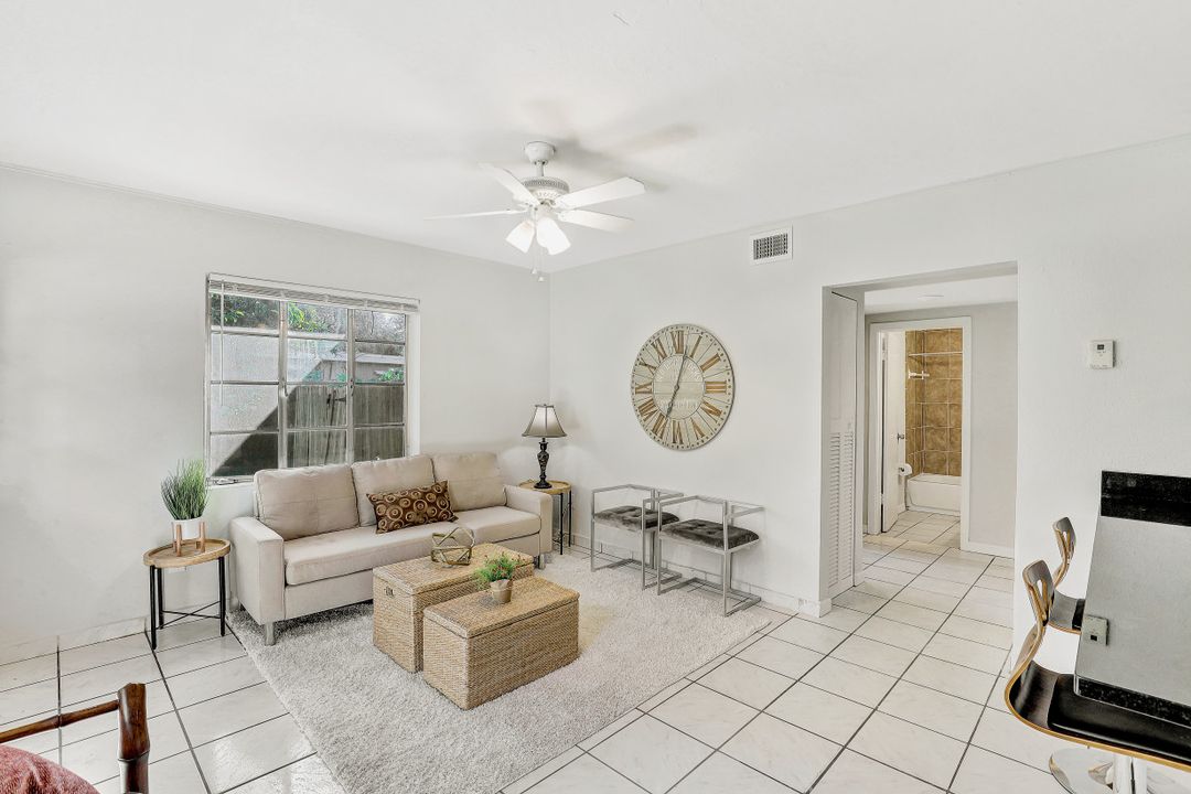 1858 Hanson St, Fort Myers, FL 33901