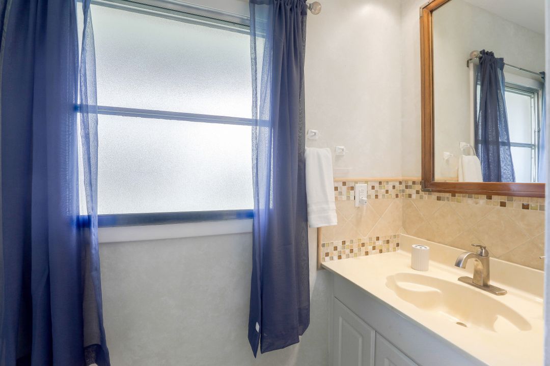 670 Palm Ave, Marco Island, FL 34145