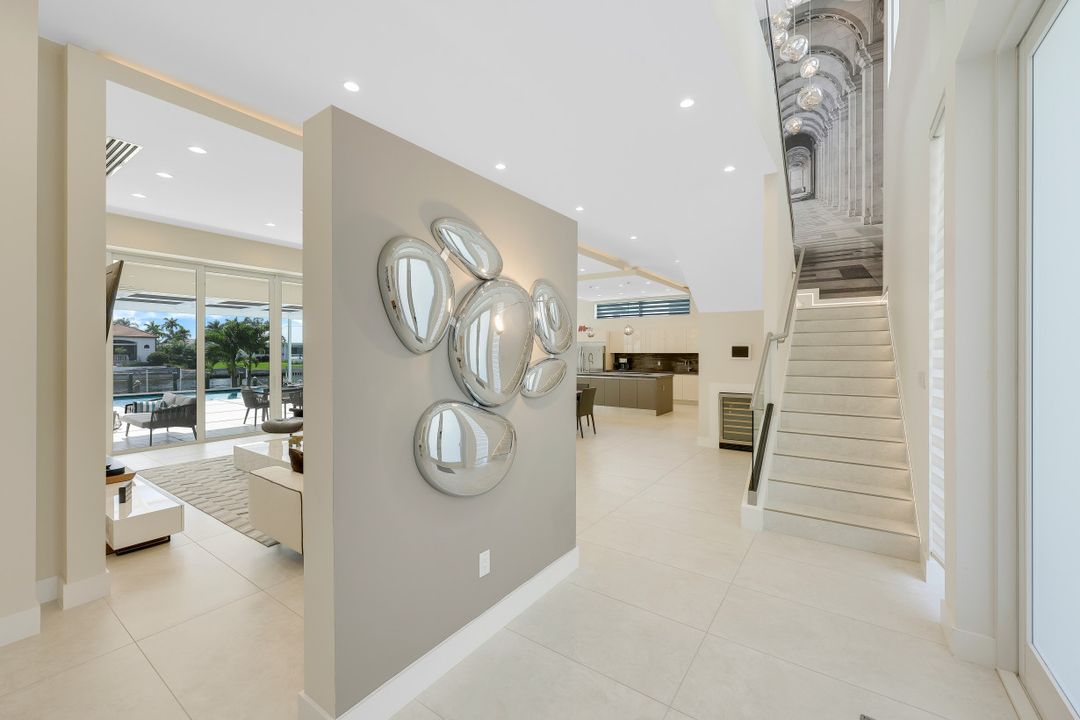 5084 Sorrento Ct, Cape Coral, FL 33904