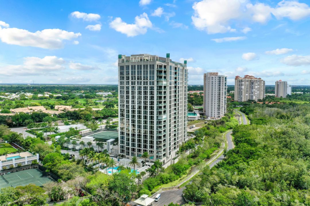 6897 Grenadier Blvd #504, Naples, FL 34108