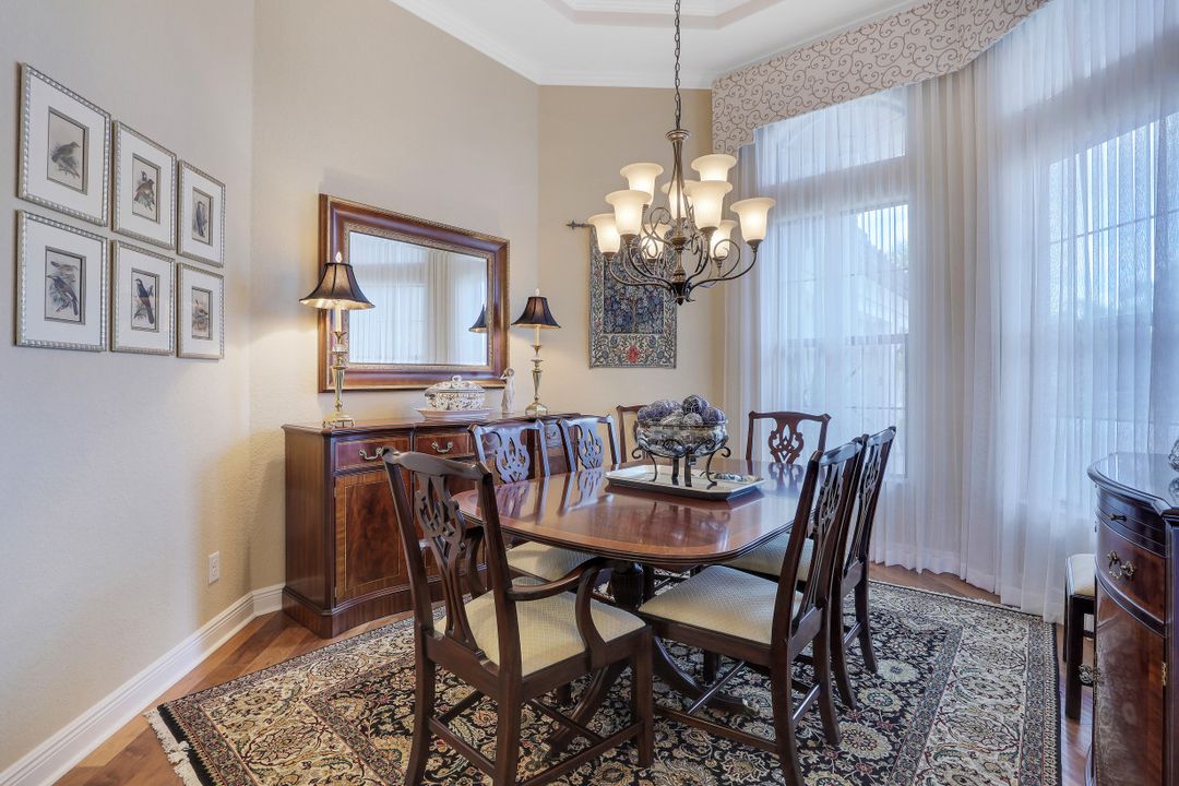 10565 Espanola Dr, Bonita Springs, FL 34135