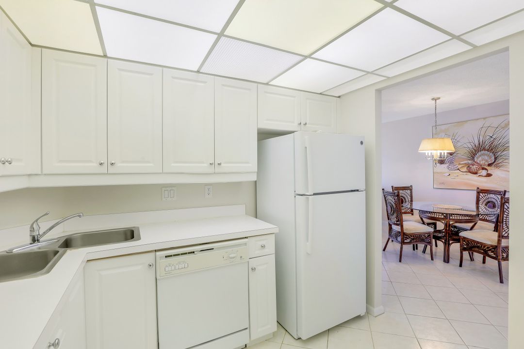 260 Seaview Ct #1808, Marco Island, FL 34145