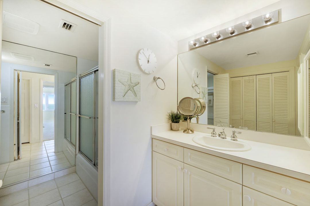 2885 Gulf Shore Blvd N  #803, Naples, FL 34103