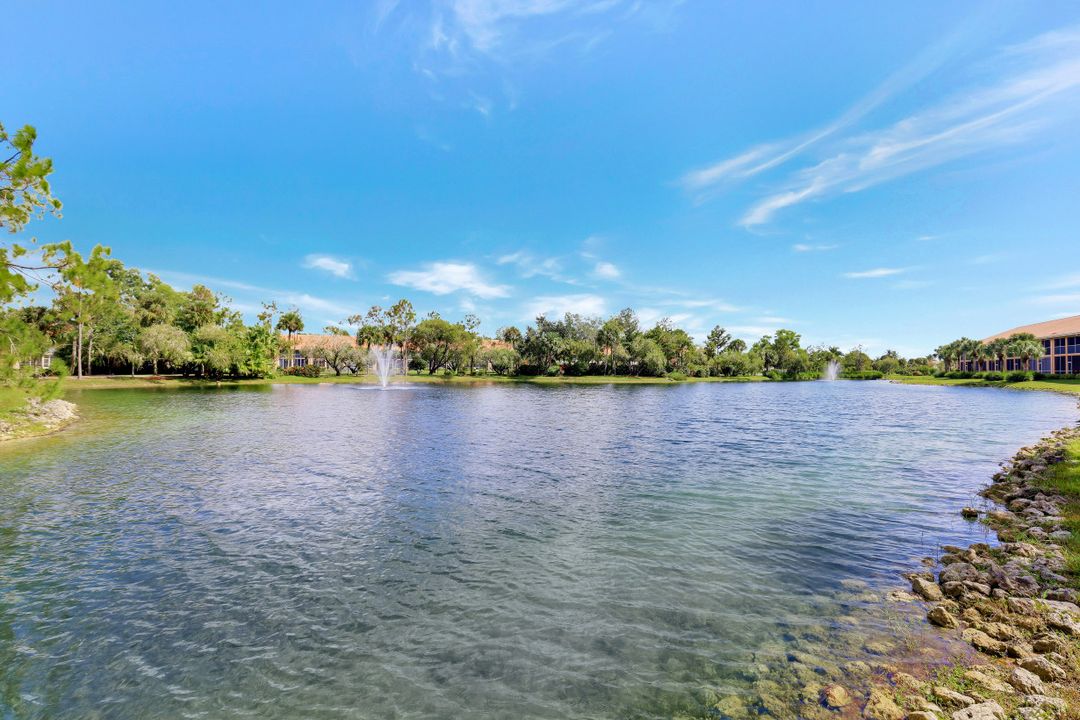 6830 Beach Resort Dr #4, Naples, FL 34114