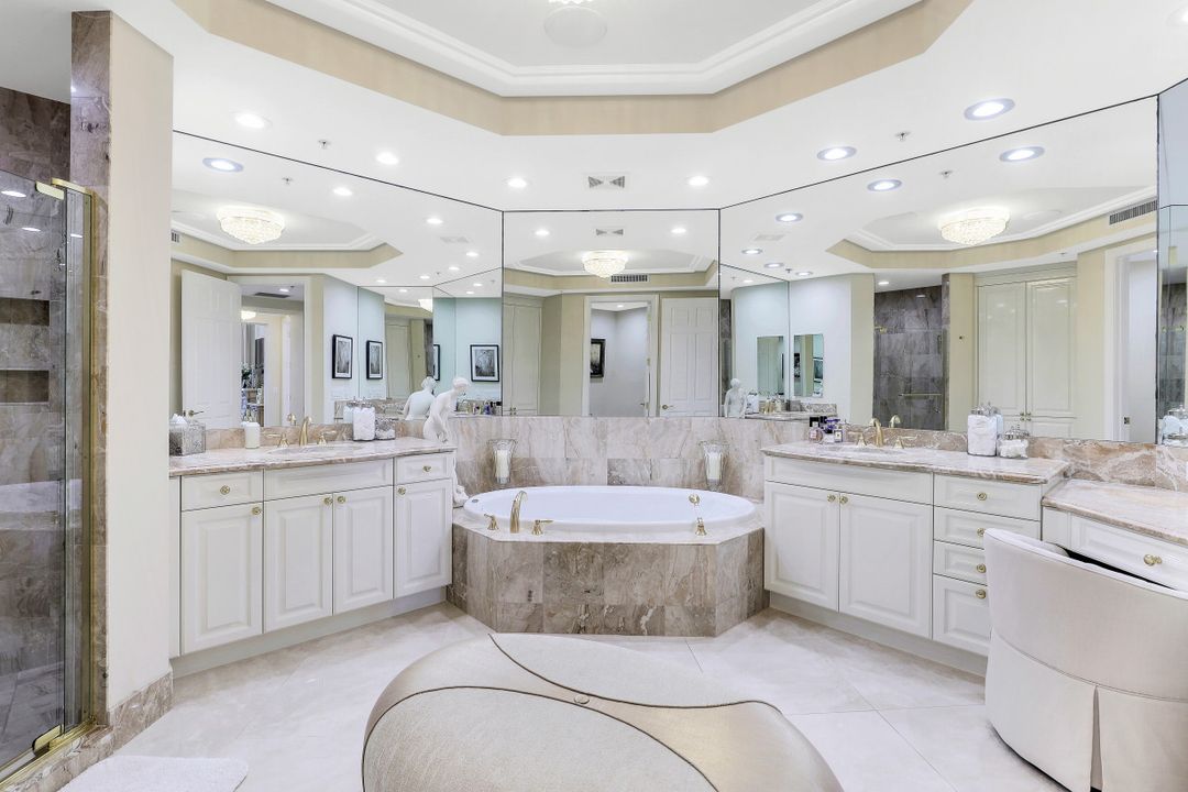 940 Cape Marco Dr #1904, Marco Island, FL 34145