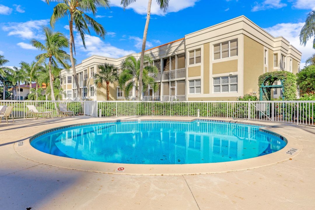 6549 Marissa Loop #21, Naples, FL 34108