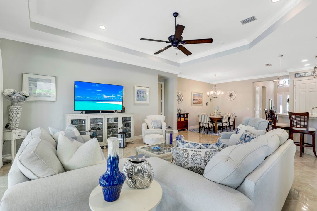 3646 Santaren Ct, Naples, FL 34119