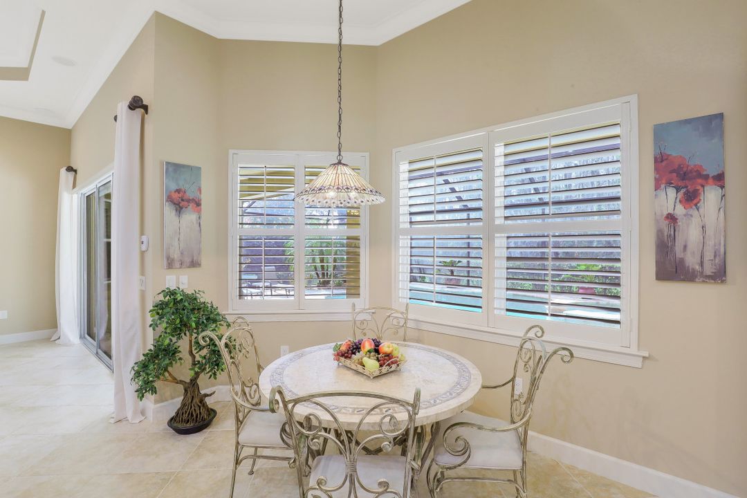 9359 Marble Stone Dr, Naples, FL 34120