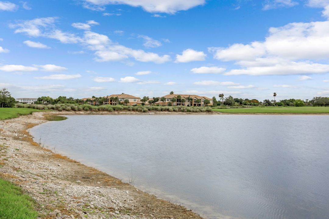 8779 Coastline Ct #202, Naples, FL 34120