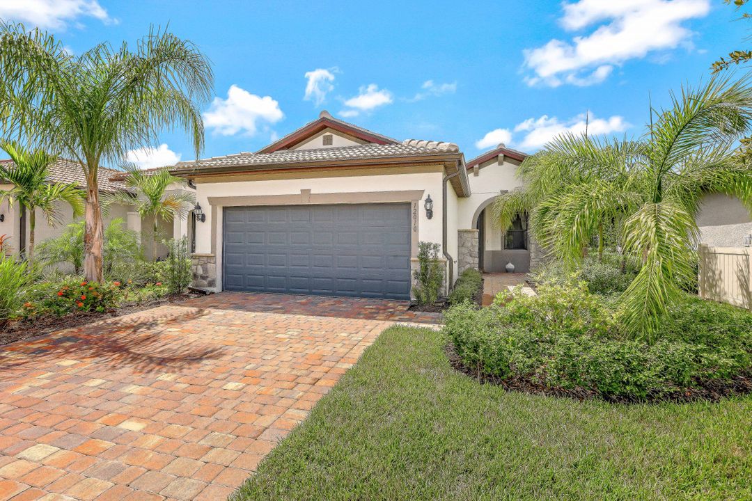 12010 Westmoreland Way, Fort Myers, FL 33913