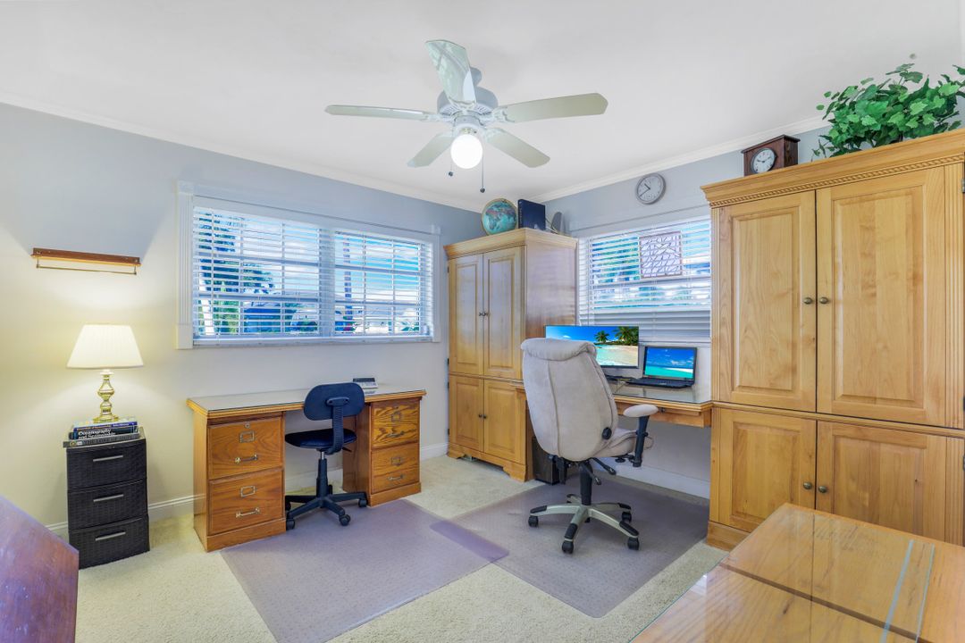 4933 SW 11th Ct, Cape Coral, FL 33914