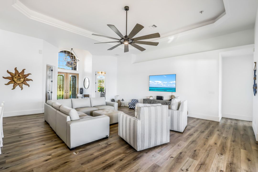 4234 NW 10th St, Cape Coral, FL 33993