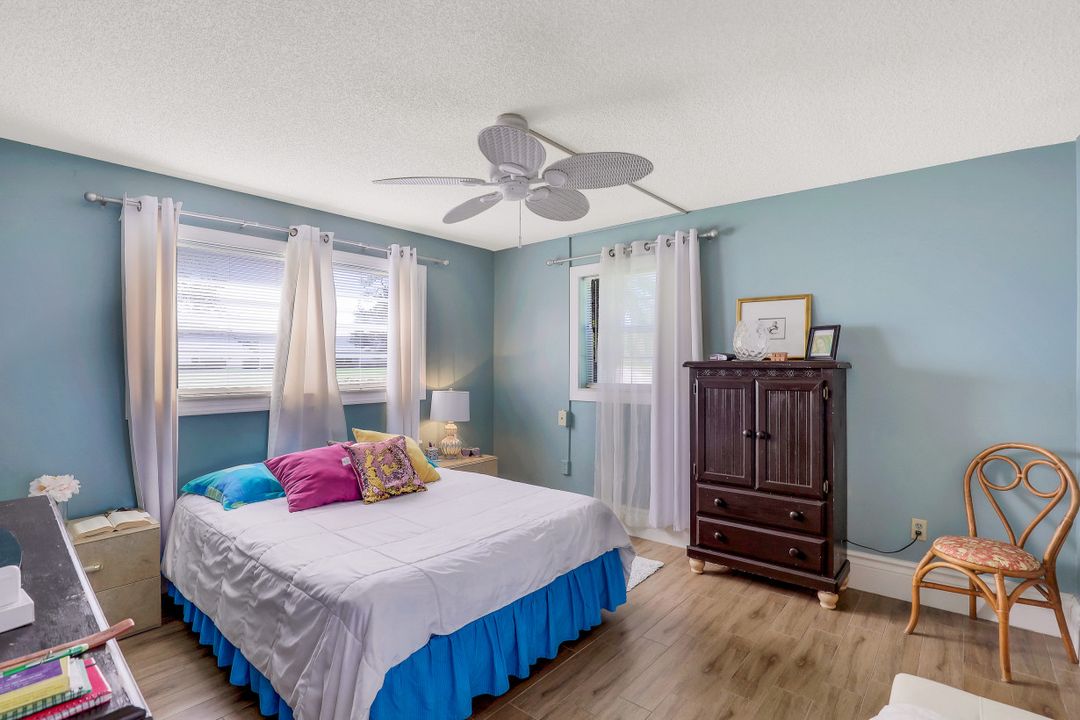 100 Forest Lakes Blvd #112, Naples, FL 34105